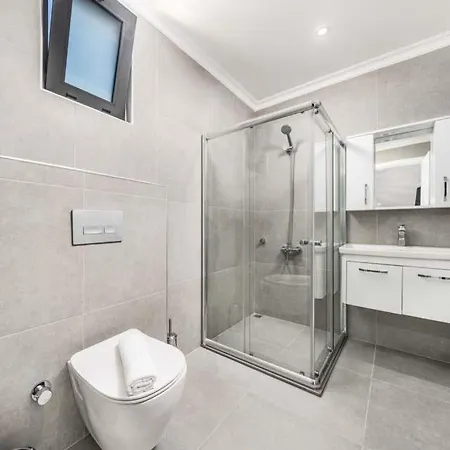 Sleeps 8 With Pool Air Con And Wifi فيلة Ovacık
